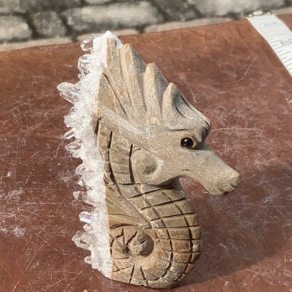 QUARTZ CRYSTAL CLUSTER SEAHORSE